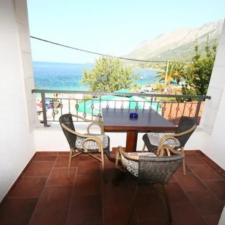 Family Friendly Seaside Apartments Gradac, Makarska - 13259 * Gradac (Split-Dalmatia)